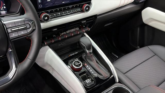 2025 GMC Canyon AT4 4WD