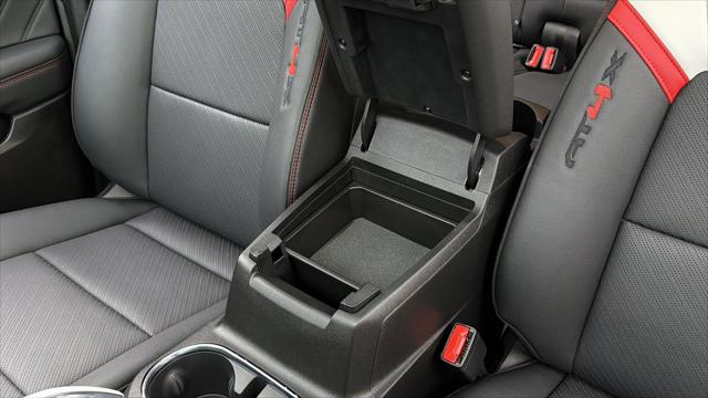 2025 GMC Canyon AT4 4WD