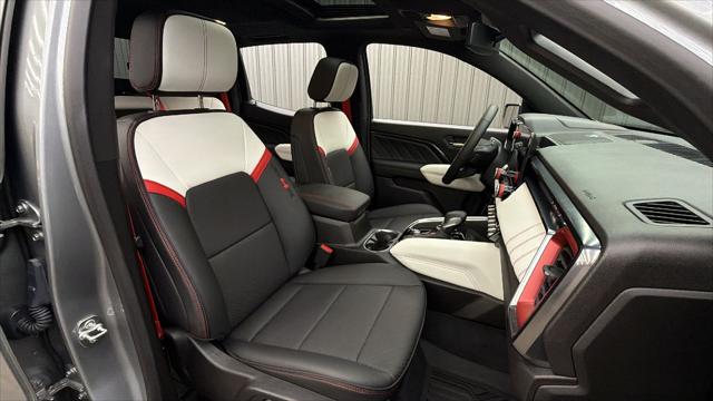 2025 GMC Canyon AT4 4WD