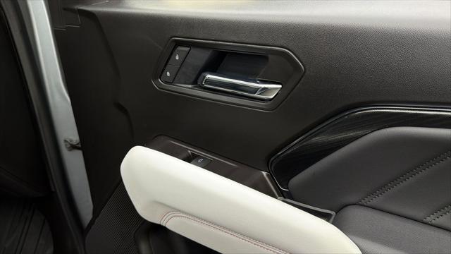 2025 GMC Canyon AT4 4WD