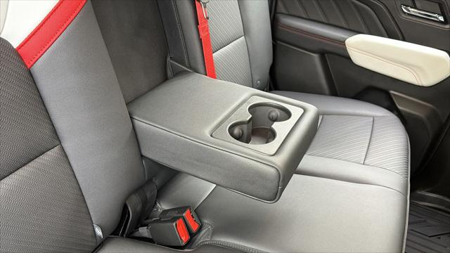 2025 GMC Canyon AT4 4WD