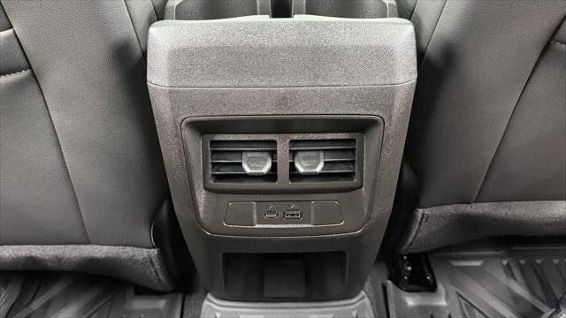 2025 GMC Canyon AT4 4WD