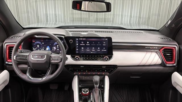 2025 GMC Canyon AT4 4WD