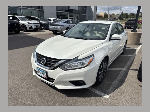 2017 Nissan Altima 2.5 SL for sale in Maplewood, MN