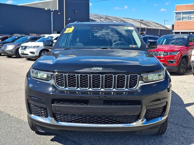 2023 Jeep Grand Cherokee L Laredo 4x4 2023 Jeep Grand Cherokee L Laredo 4x4