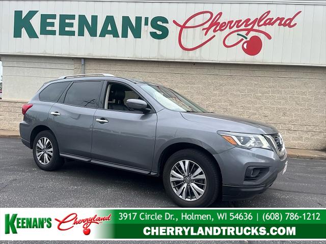 2019 Nissan Pathfinder SL for sale in West Salem, WI