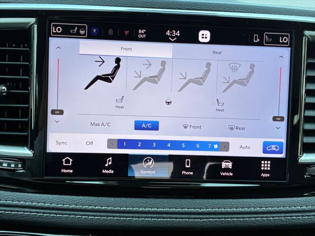 2027 Chrysler Pacifica Select
