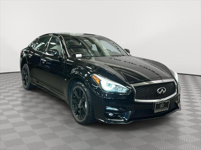 2017 INFINITI Q70 3.7X for sale in Omaha, NE