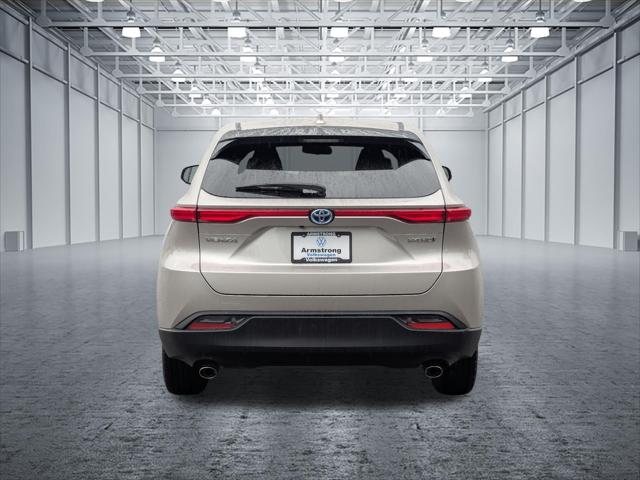 2021 Toyota Venza LE