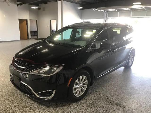 2018 Chrysler Pacifica Touring L Plus for sale in Des Moines, IA