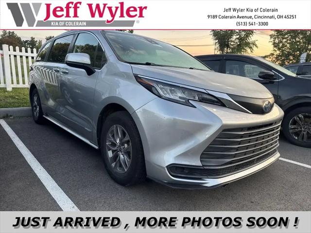 2021 Toyota Sienna LE for sale in Cincinnati, OH