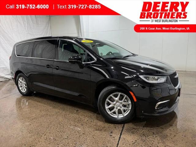 2026 Chrysler Pacifica Select for sale in West Burlington, IA