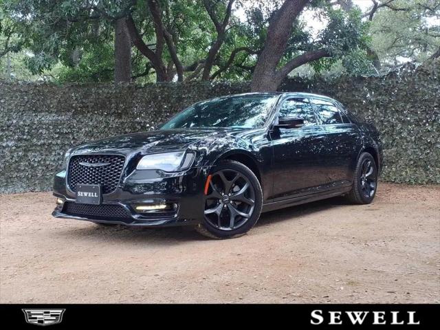 2023 Chrysler 300 Touring L for sale in San Antonio, TX