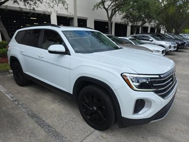 2024 Volkswagen Atlas 2.0T SE w/Technology for sale in Naples, FL
