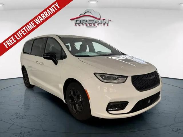 2024 Chrysler Pacifica Hybrid S Appearance Pkg for sale in Kansas City, KS