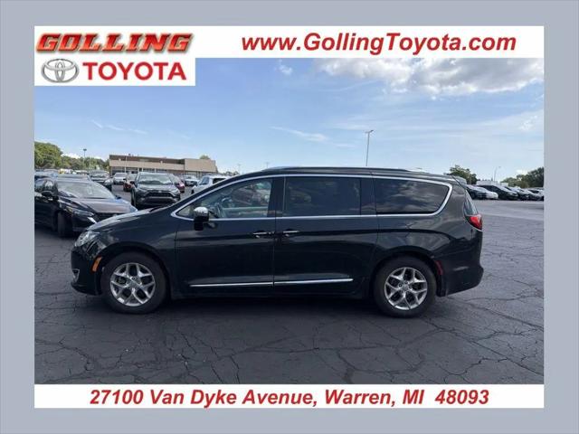 2017 Chrysler Pacifica Limited for sale in Warren, MI