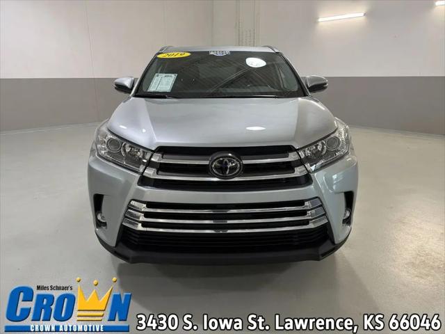 2019 Toyota Highlander Limited for sale in Lawrence, KS