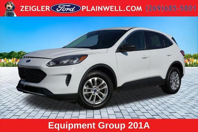 2022 Ford Escape SE Hybrid for sale in Plainwell, MI