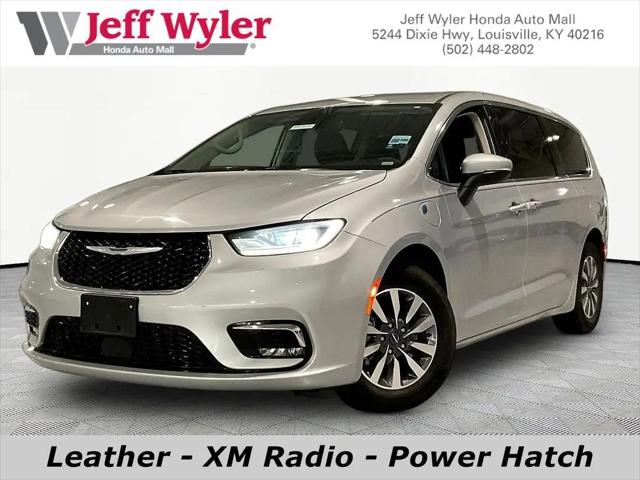 2023 Chrysler Pacifica Hybrid Touring L for sale in Louisville, KY