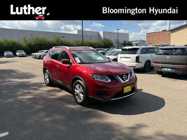 2015 Nissan Rogue SV for sale in Bloomington, MN
