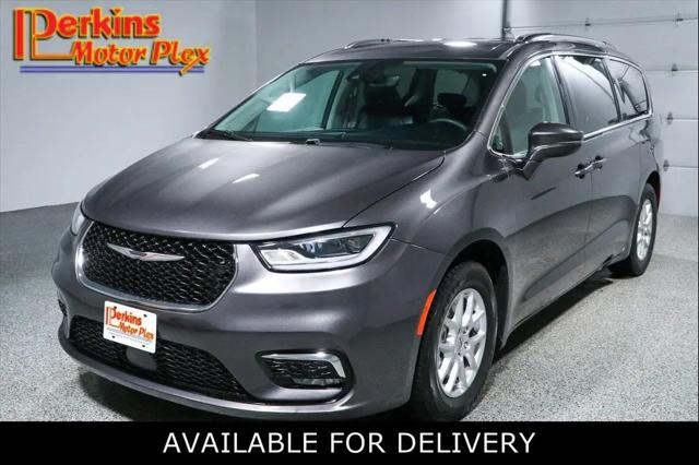 2022 Chrysler Pacifica Touring L for sale in Jackson, TN