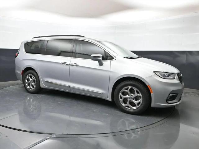 2022 Chrysler Pacifica Limited AWD for sale in Pryor, OK