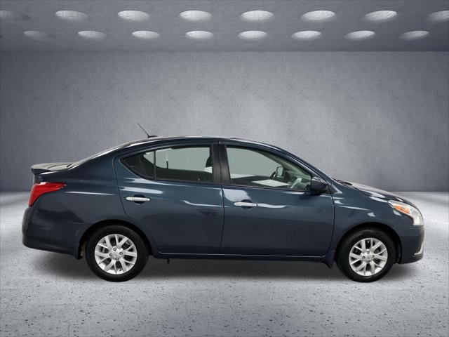 2017 Nissan Versa 1.6 SV