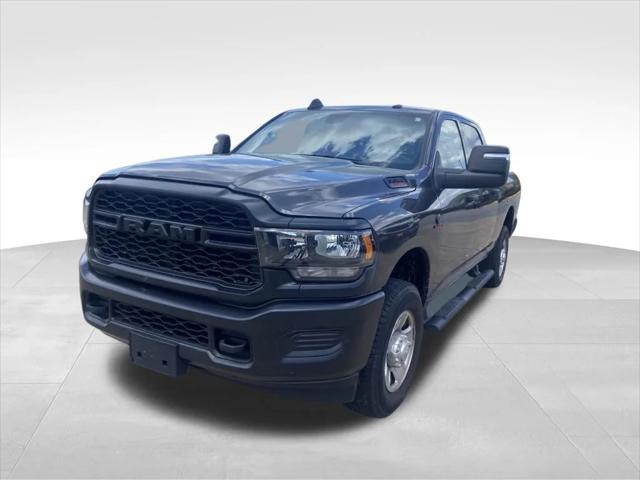 2024 RAM 3500 Tradesman Crew Cab 4x4 64 Box 2024 RAM 3500 Tradesman Crew Cab 4x4 64 Box