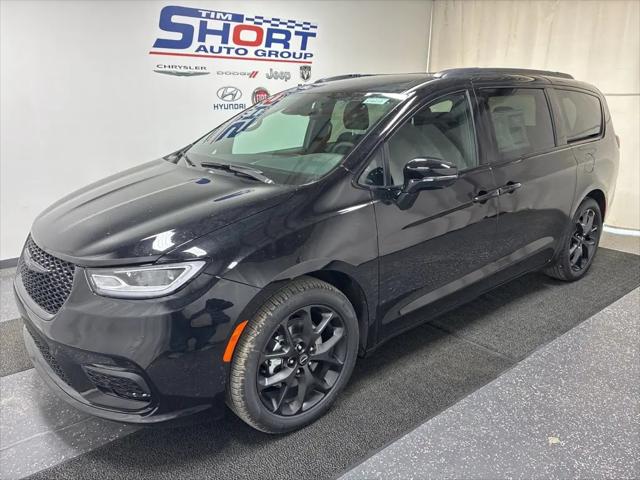 2026 Chrysler Pacifica Select for sale in Pikeville, KY