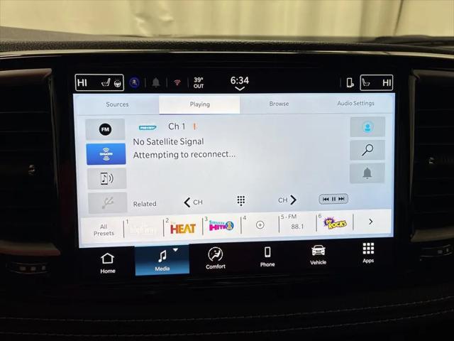 2026 Chrysler Pacifica Select AWD