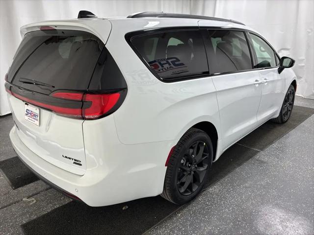 2026 Chrysler Pacifica Limited AWD