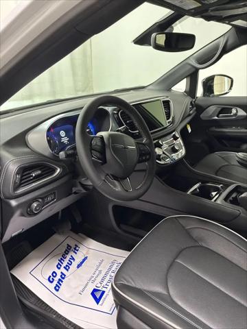 2026 Chrysler Pacifica Limited AWD