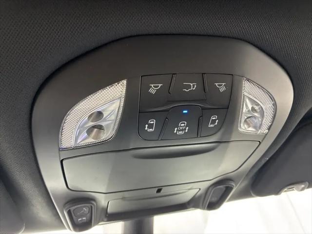 2026 Chrysler Pacifica Limited AWD