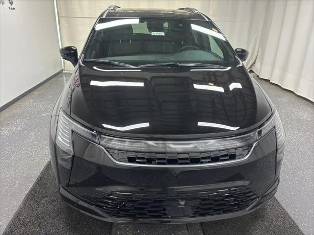 2027 Chrysler Pacifica Limited AWD