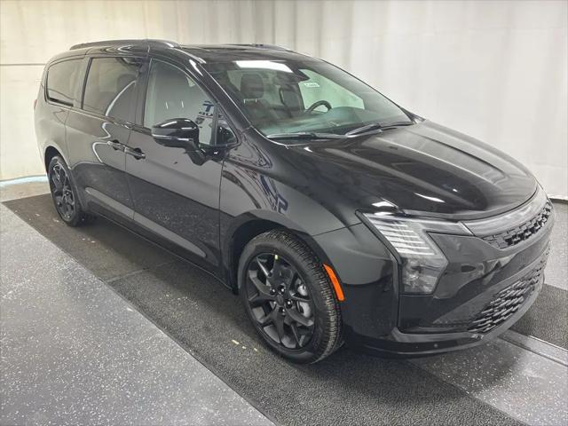 2027 Chrysler Pacifica Limited AWD