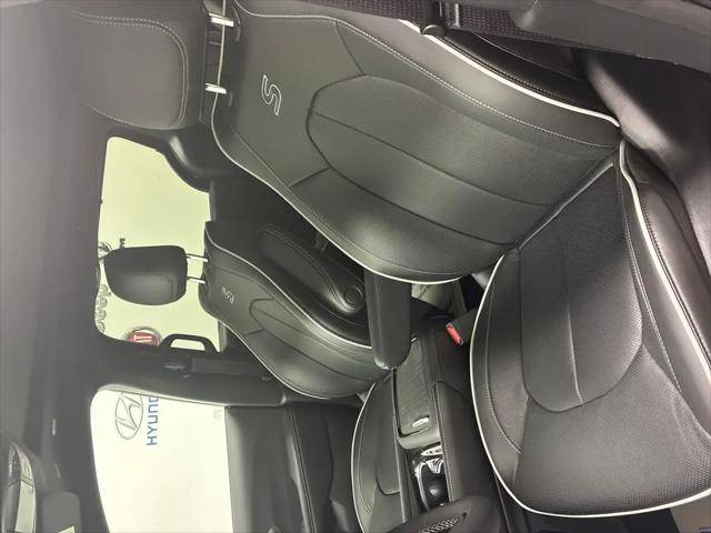 2027 Chrysler Pacifica Limited AWD