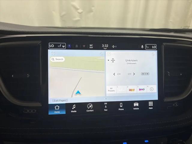 2027 Chrysler Pacifica Limited AWD