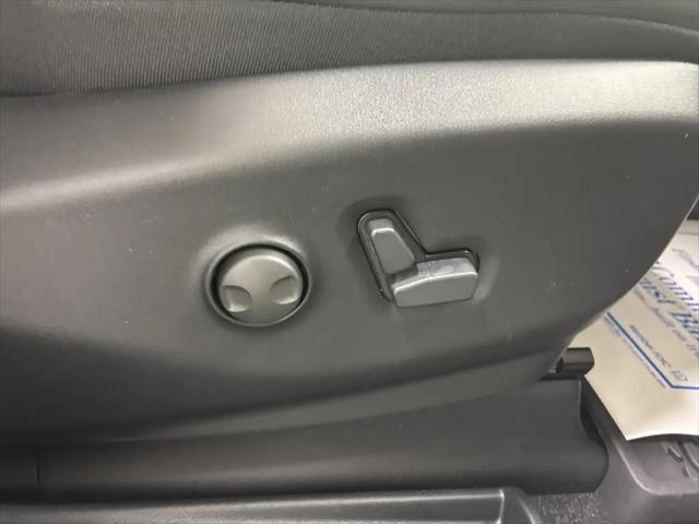 2027 Chrysler Pacifica Limited AWD