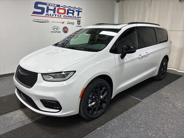 2026 Chrysler Pacifica Limited AWD for sale in Pikeville, KY
