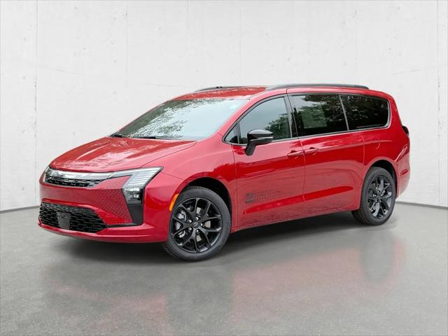2027 Chrysler Pacifica Select AWD for sale in Valparaiso, IN