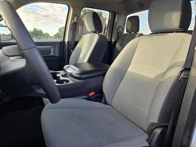 2024 Ram 1500 Classic SLT Quad Cab 4x4 64 Box