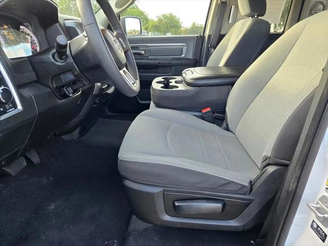 2024 Ram 1500 Classic SLT Quad Cab 4x4 64 Box