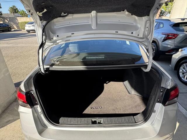 2025 Nissan Versa 1.6 SV