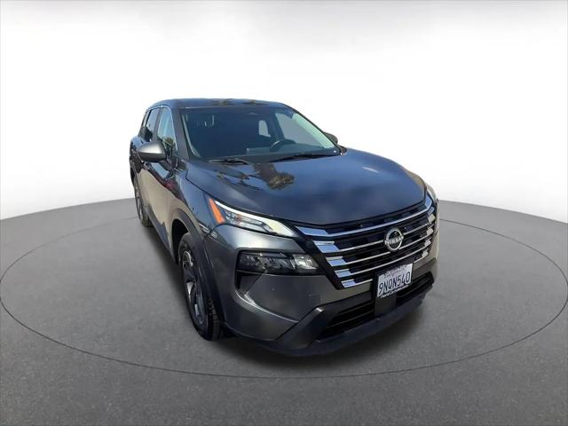 2025 Nissan Rogue SV FWD