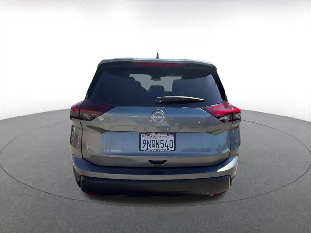 2025 Nissan Rogue SV FWD