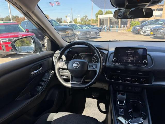 2025 Nissan Rogue SV FWD