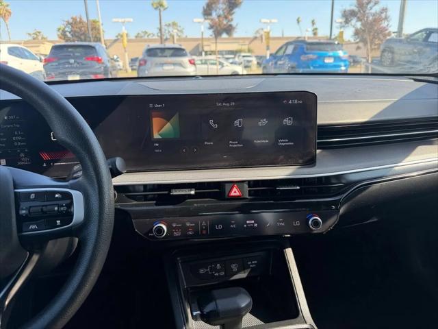 2025 Kia K5 LXS