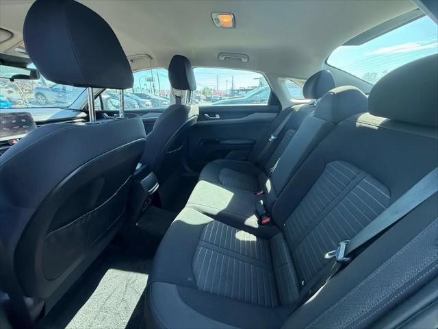 2025 Kia K5 LXS