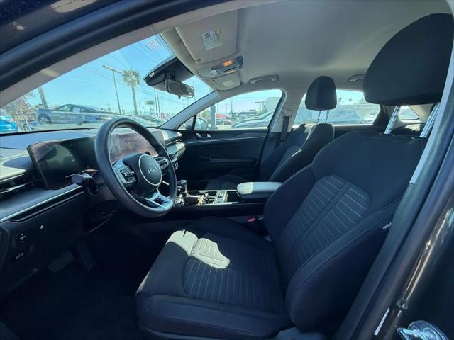 2025 Kia K5 LXS