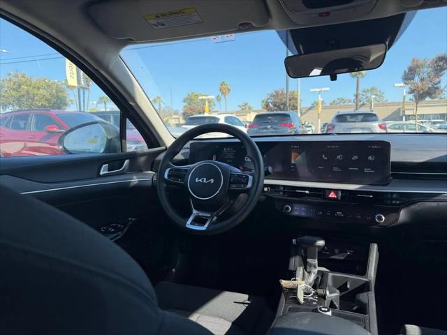 2025 Kia K5 LXS